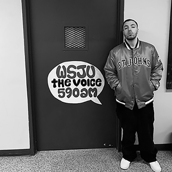 dj-mad-max-of-sports-and-hip-hop-img